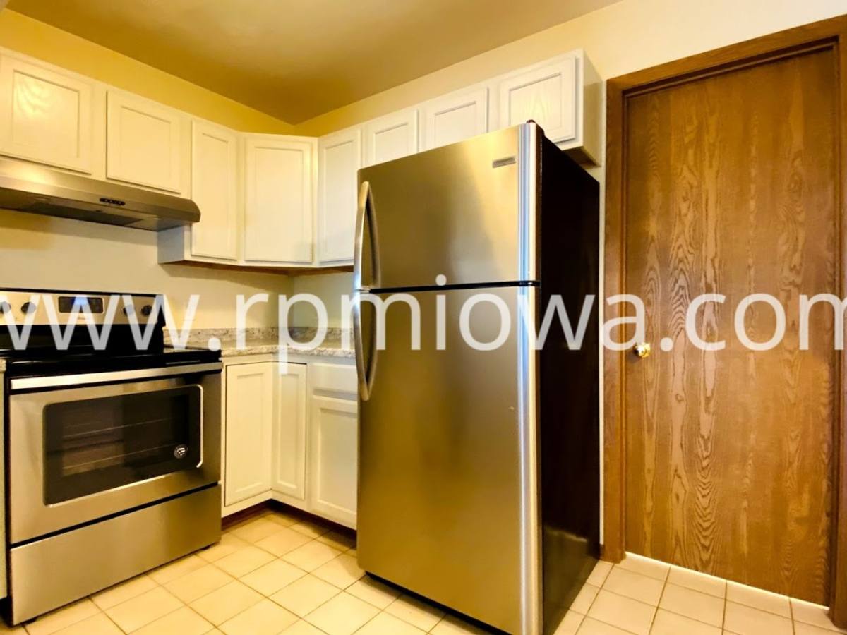 Apartment for rent at 1511 N Dakota Ave, Ames, IA 50014