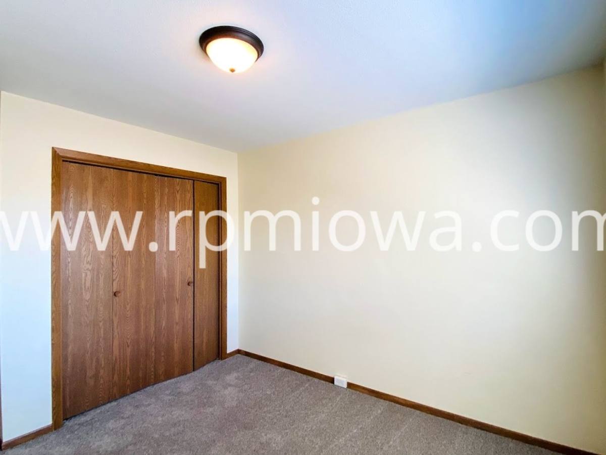 Apartment for rent at 1511 N Dakota Ave, Ames, IA 50014