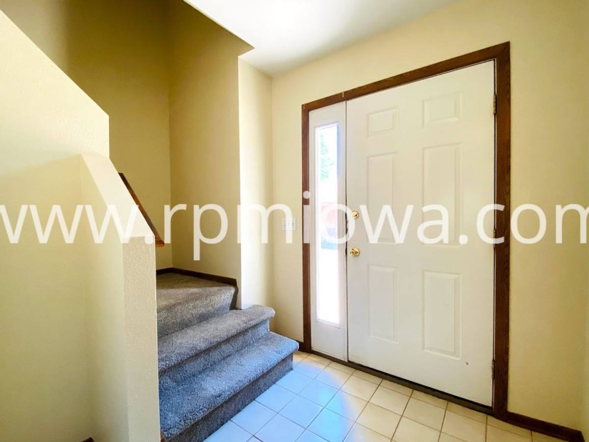 Apartment for rent at 1511 N Dakota Ave, Ames, IA 50014