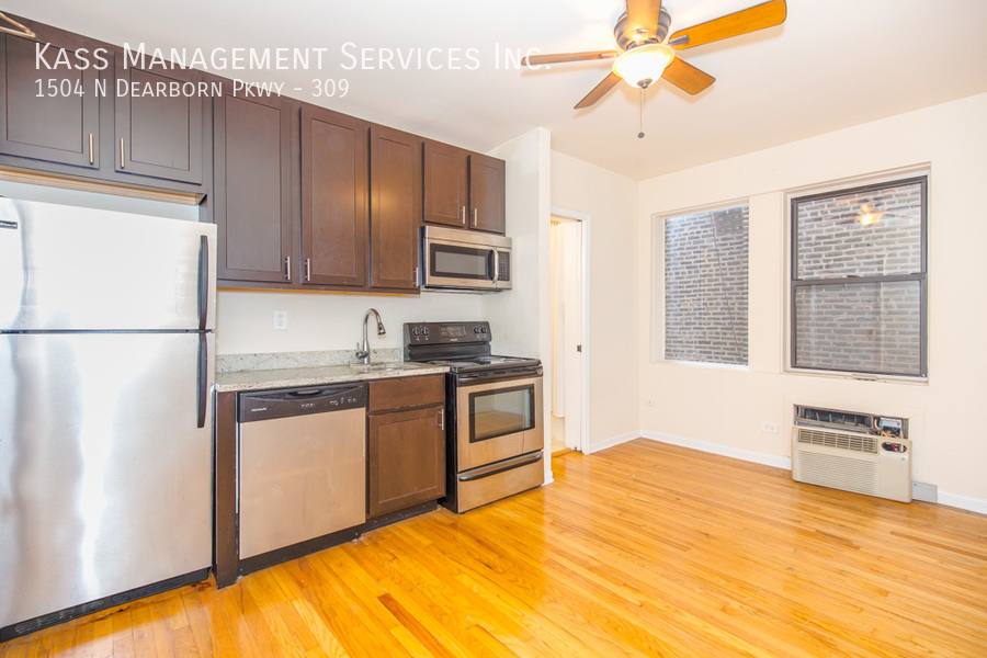 Apartment for rent at 1504 N Dearborn Parkway, Chicago, IL 60610