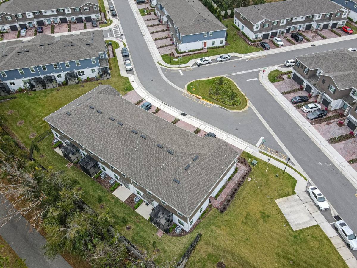 Townhouse for rent at 4902 Livingston Lane, Oviedo, FL 32765
