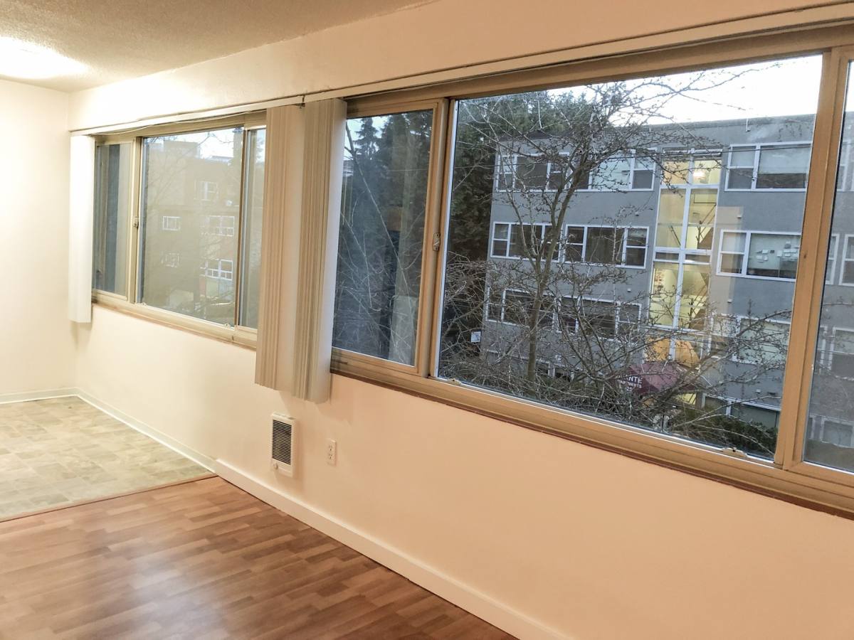 Apartment for rent at 401 E Mercer St, Seattle, WA 98102