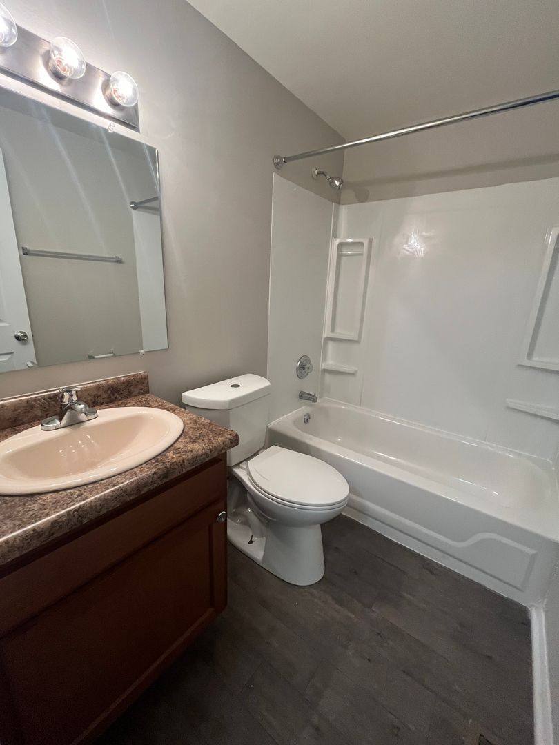 Townhouse for rent at 4611 Rolling Ridge Court, Evansville, IN 47712