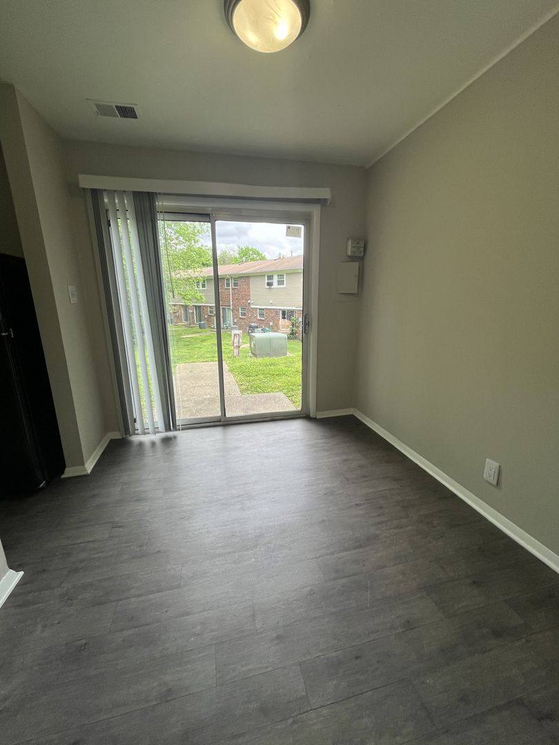 Townhouse for rent at 4611 Rolling Ridge Court, Evansville, IN 47712