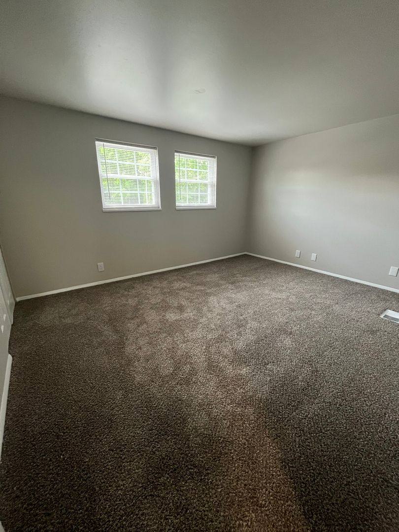 Townhouse for rent at 4611 Rolling Ridge Court, Evansville, IN 47712