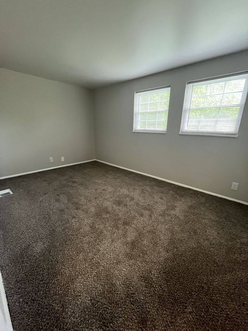 Townhouse for rent at 4611 Rolling Ridge Court, Evansville, IN 47712