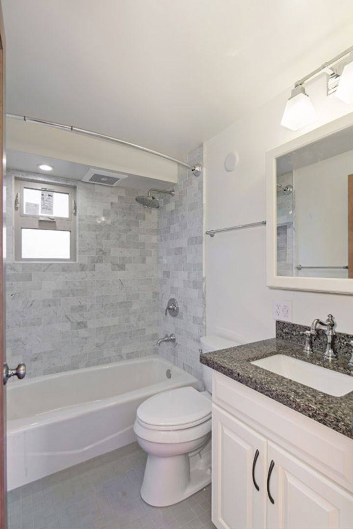 Apartment for rent at 215 Aloha St, Seattle, WA 98109