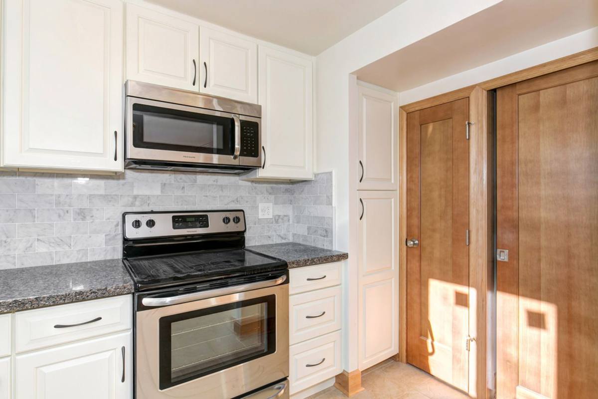 Apartment for rent at 215 Aloha St, Seattle, WA 98109