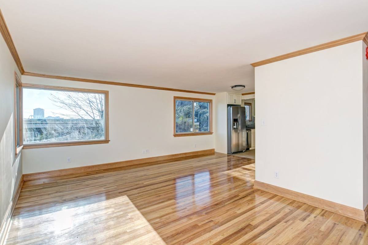 Apartment for rent at 215 Aloha St, Seattle, WA 98109