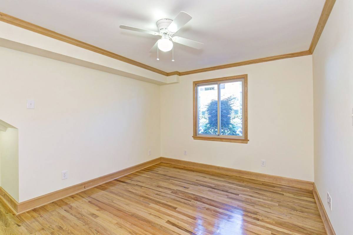 Apartment for rent at 215 Aloha St, Seattle, WA 98109