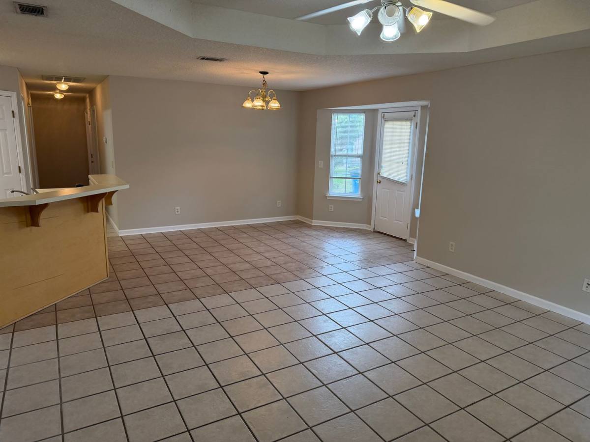 House for rent at 302 Windridge Dr, Brunswick, GA 31520