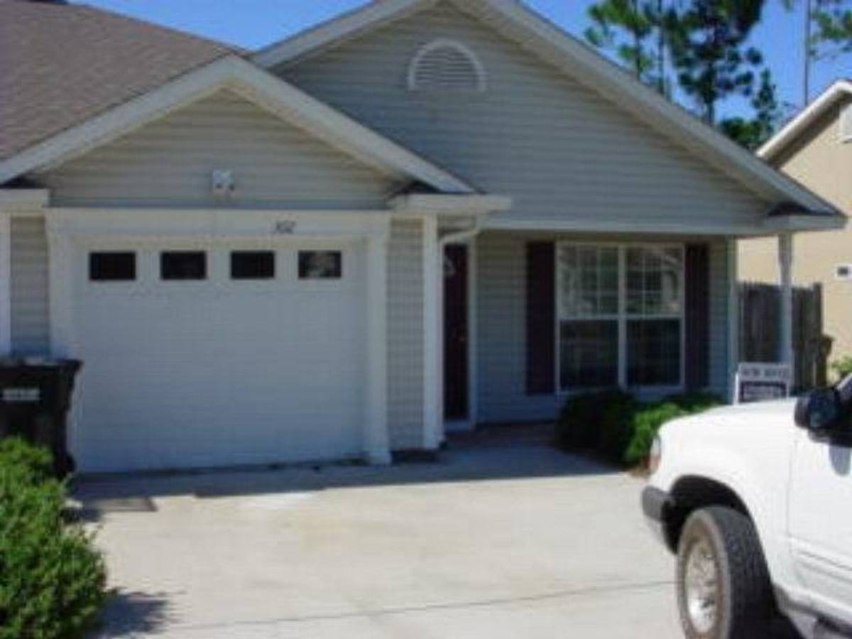 House for rent at 302 Windridge Dr, Brunswick, GA 31520