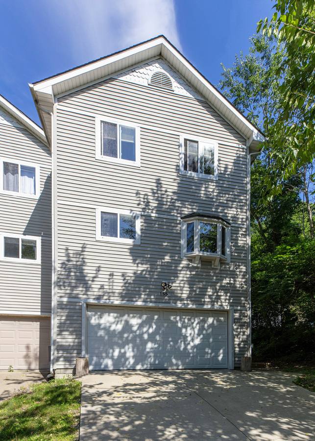 Apartment for rent at 1552 Jones, Ann Arbor, MI 48105