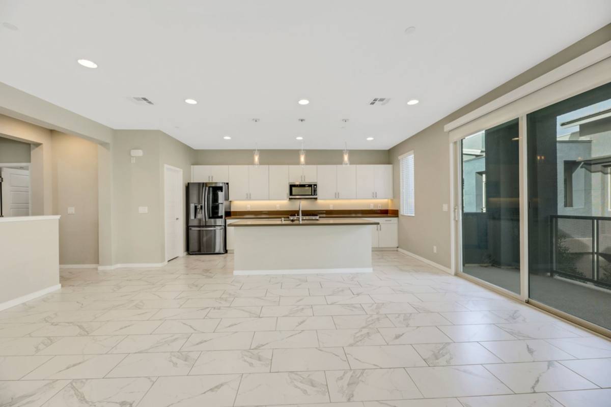 Townhouse for rent at 11302 Kraft Mountain, Las Vegas, NV 89135