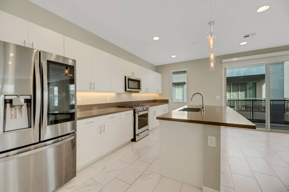 Townhouse for rent at 11302 Kraft Mountain, Las Vegas, NV 89135