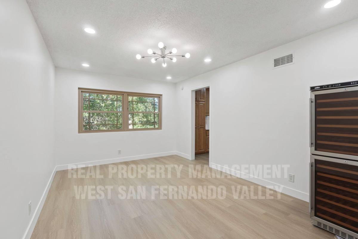 House for rent at 12920 Aetna St, Van Nuys, CA 91401