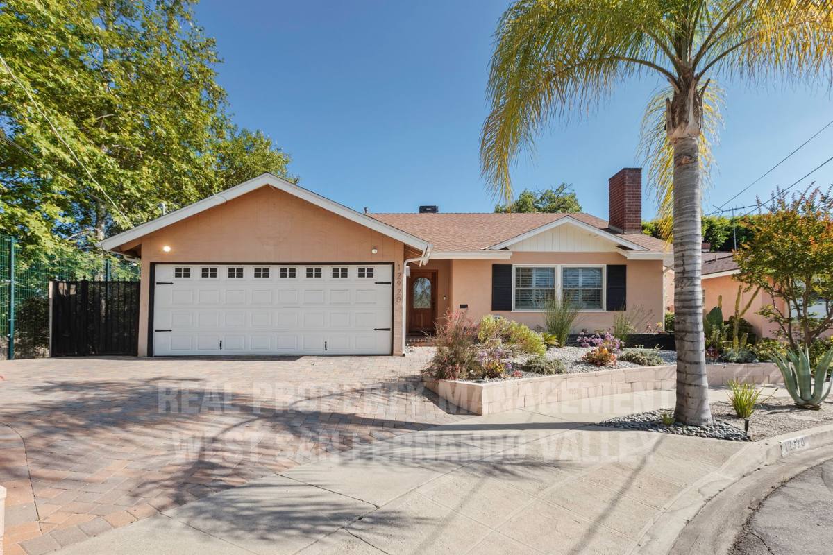 House for rent at 12920 Aetna St, Van Nuys, CA 91401