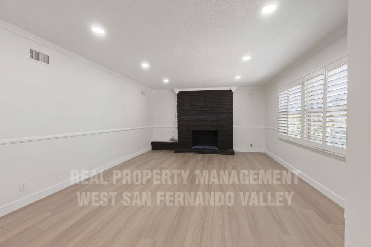 House for rent at 12920 Aetna St, Van Nuys, CA 91401