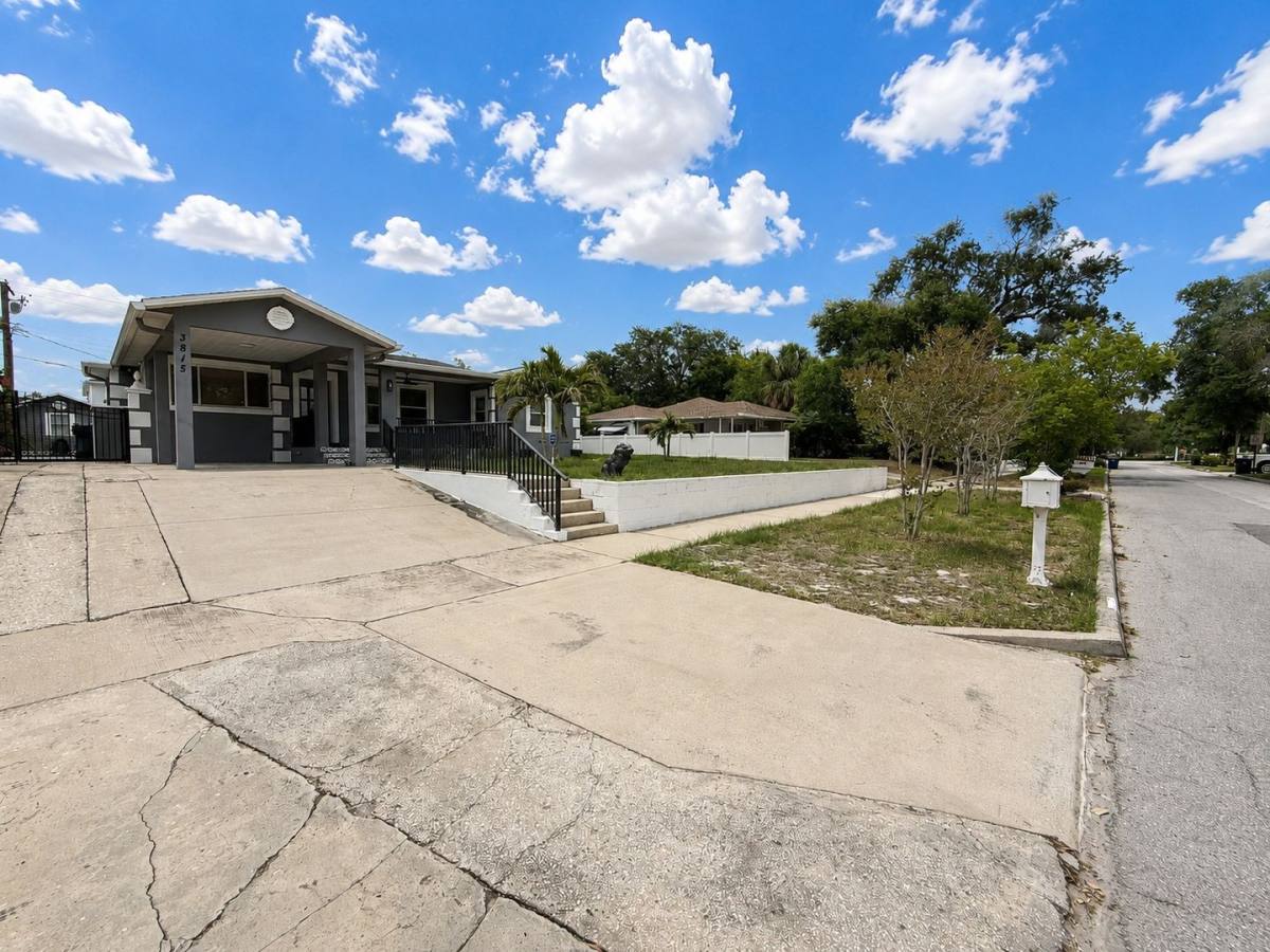 House for rent at 3815 W N, Tampa, FL 33609