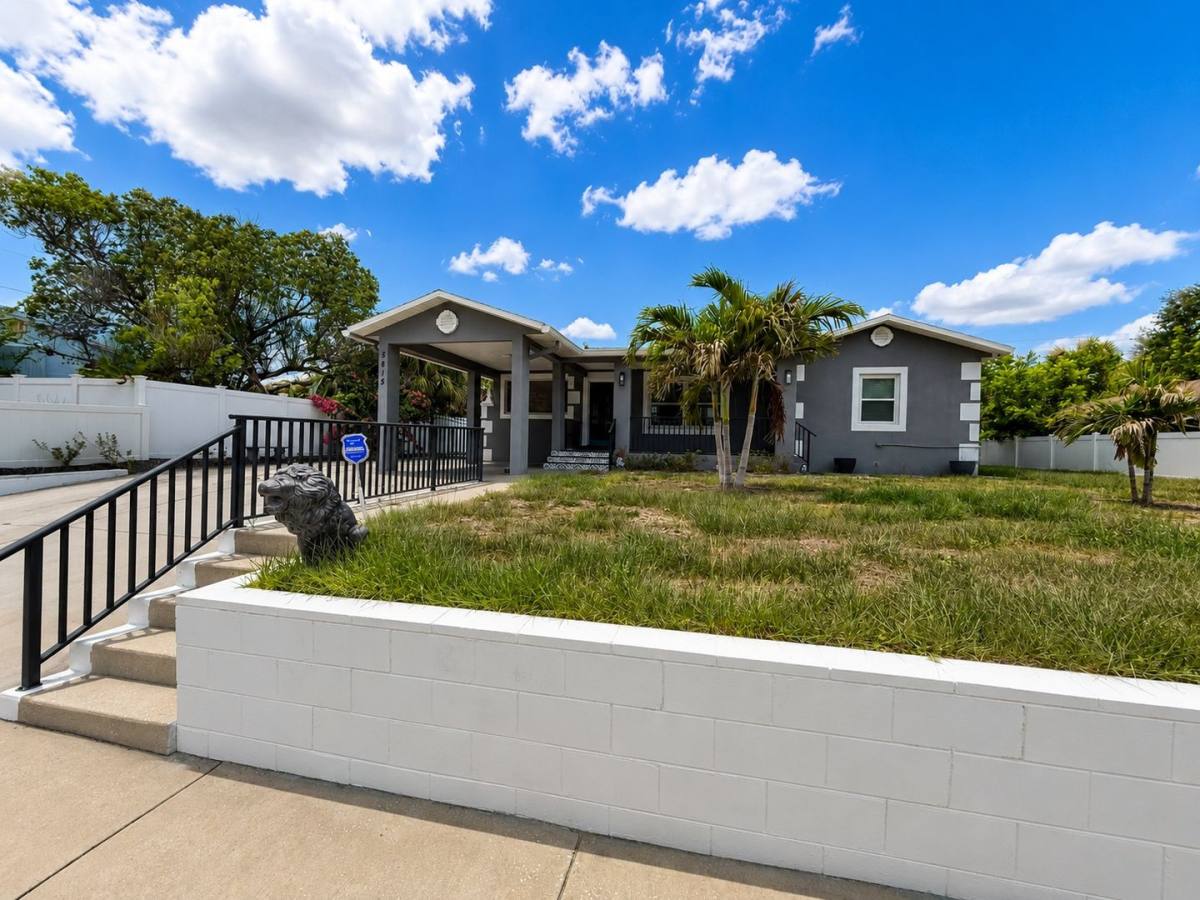 House for rent at 3815 W N, Tampa, FL 33609