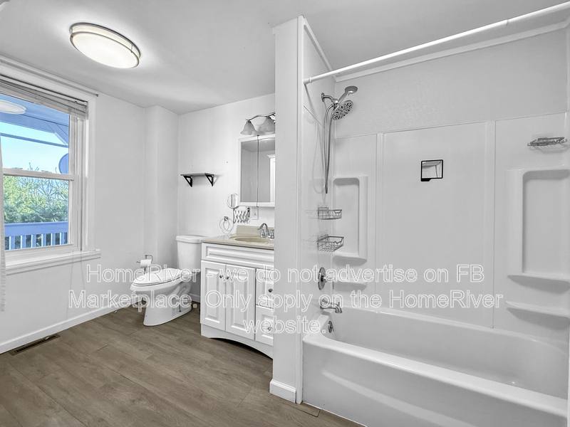 Townhouse for rent at 604 Maple St, Lebanon, PA 17046