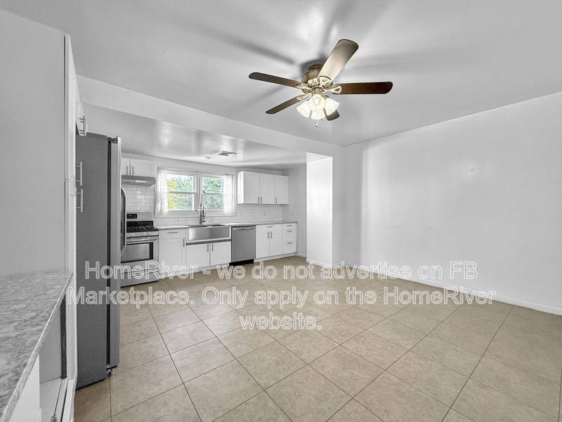 Townhouse for rent at 604 Maple St, Lebanon, PA 17046