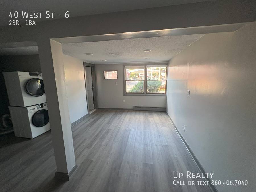 Apartment for rent at 40 W St, Vernon Rockville, CT 06066