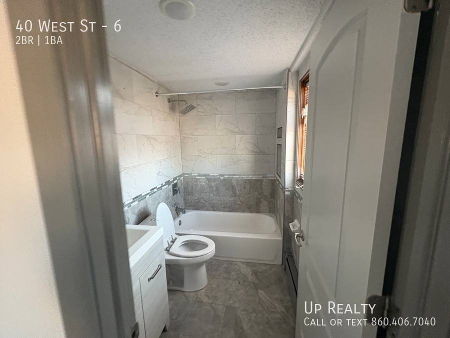 Apartment for rent at 40 W St, Vernon Rockville, CT 06066