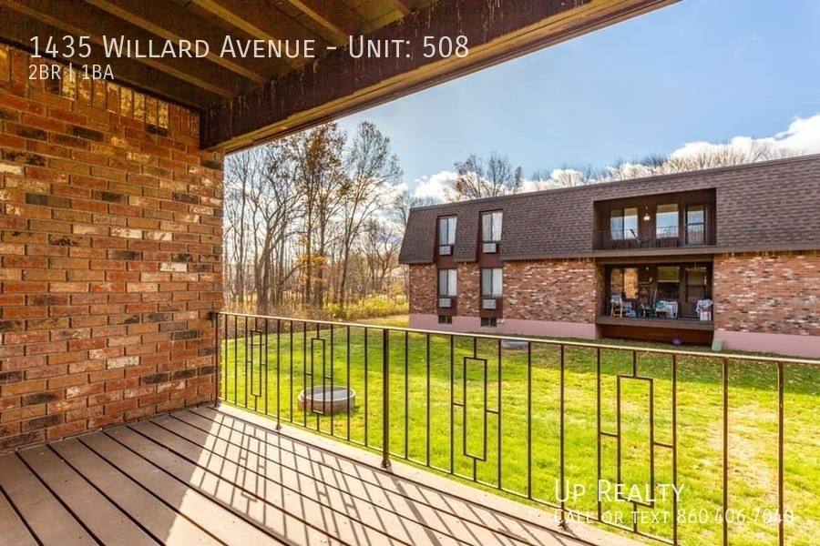 Apartment for rent at 1435 Willard Ave, Newington, CT 06111