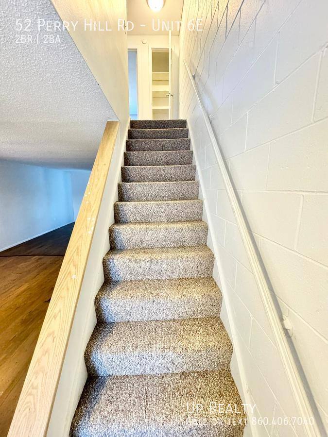 Apartment for rent at 52 Perry Hill Rd, Ashford, CT 06278