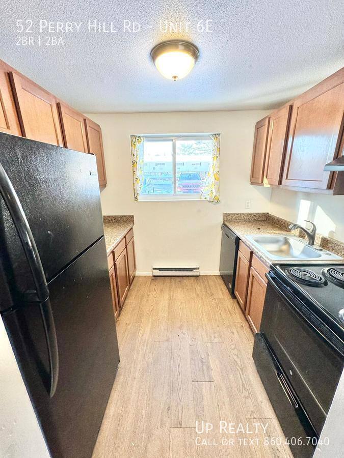 Apartment for rent at 52 Perry Hill Rd, Ashford, CT 06278