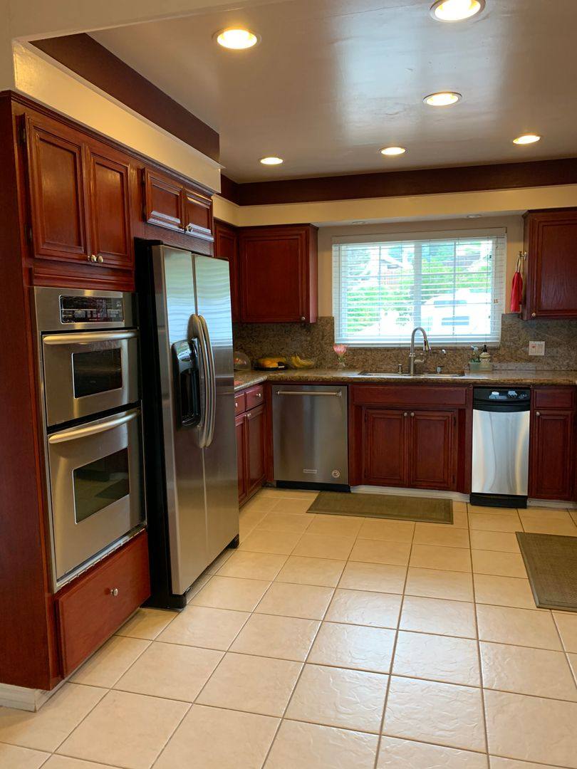 House for rent at 6437 Elmhurst Dr, San Diego, CA 92120