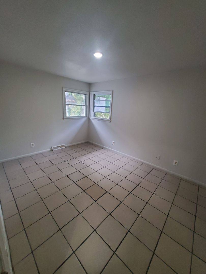 Apartment for rent at 5541-5543 N 35th St, Milwaukee, WI 53209