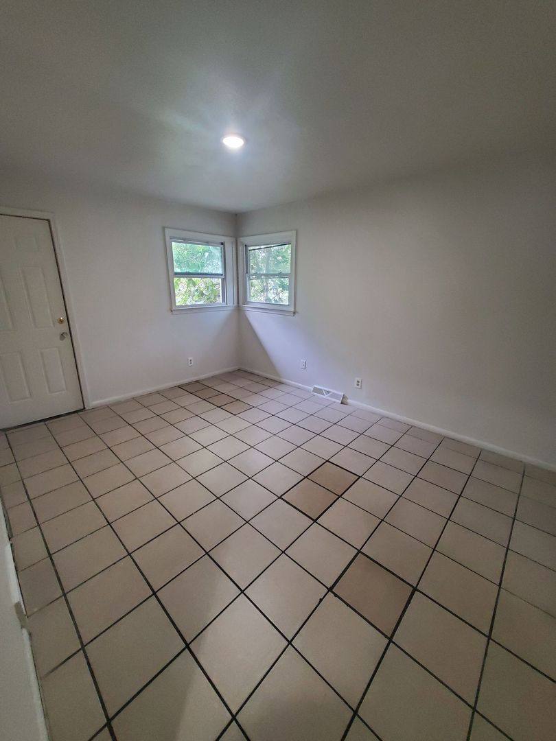 Apartment for rent at 5541-5543 N 35th St, Milwaukee, WI 53209
