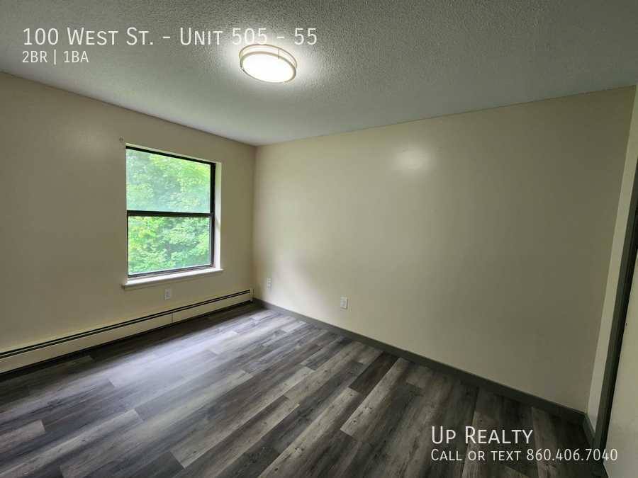 Apartment for rent at 100 W St, Vernon Rockville, CT 06066