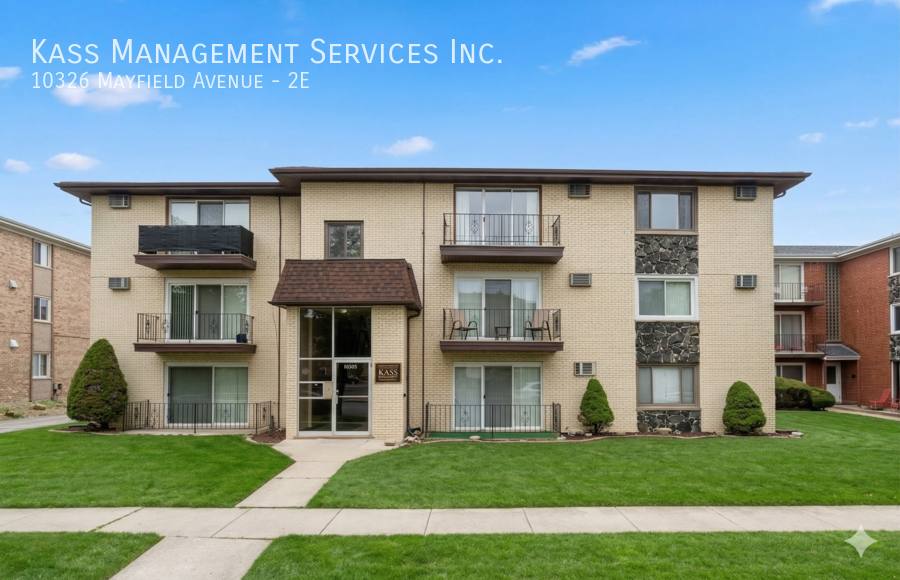 Apartment for rent at 10326 Mayfield Ave, Oak Lawn, IL 60453