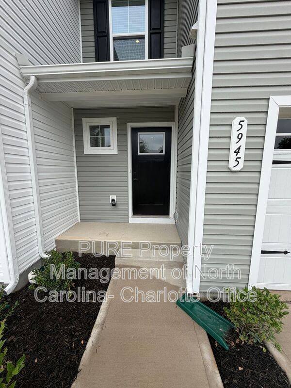 Townhouse for rent at 5945 Granbury Dr, Kannapolis, NC 28081
