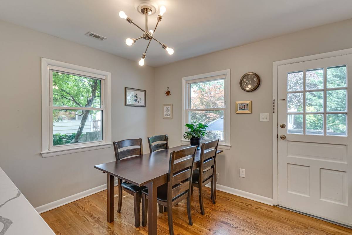 House for rent at 3 Groves Ave, Alexandria, VA 22305