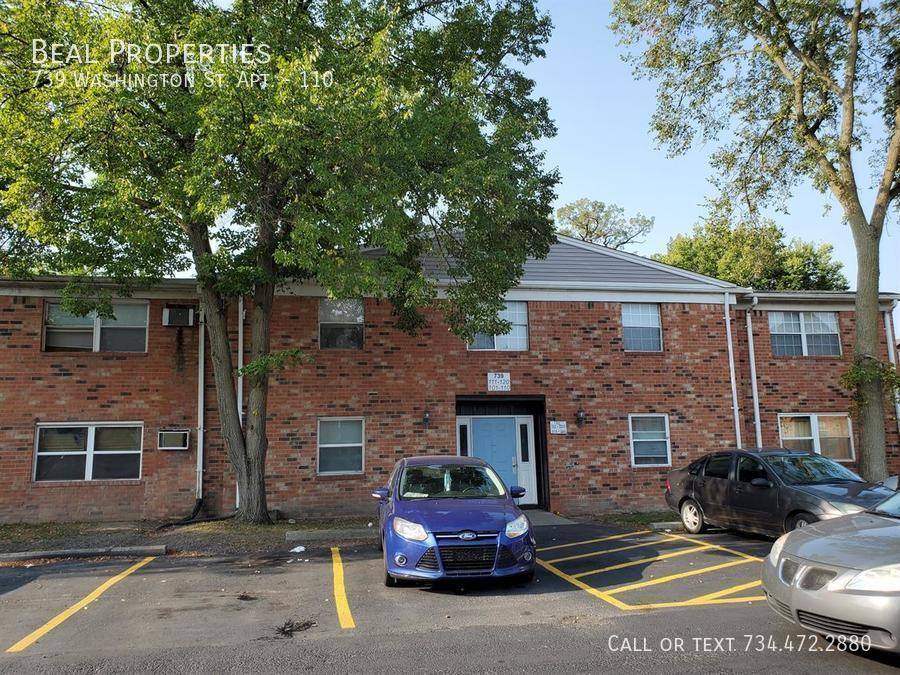 Apartment for rent at 739 Washington St #214, Monroe, MI 48161