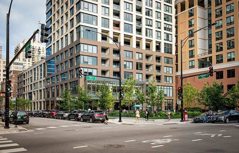 Apartment for rent at 165 W Superior St, Chicago, IL 60654