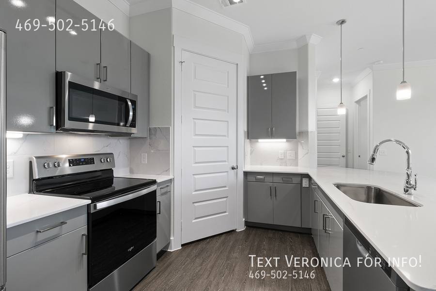 Apartment for rent at 12000 S Interstate 35 Frontage Rd, Austin, TX 78747