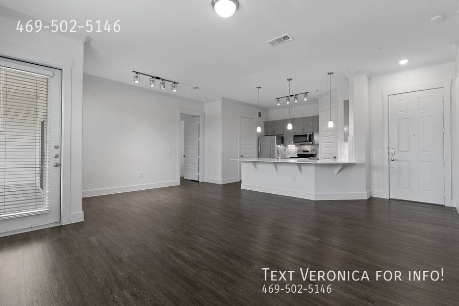 Apartment for rent at 12000 S Interstate 35 Frontage Rd, Austin, TX 78747