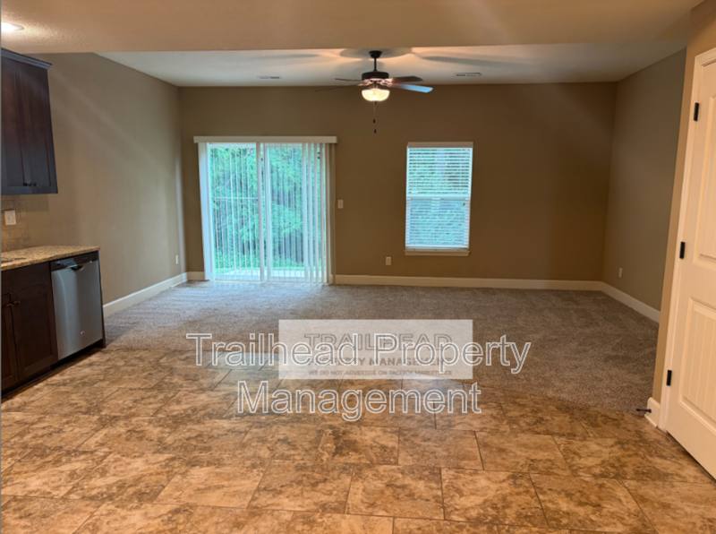House for rent at 3856 NW 94th St, Kansas City, MO 64154