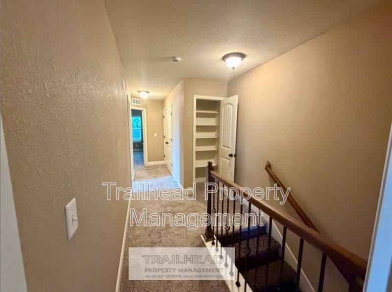 House for rent at 3856 NW 94th St, Kansas City, MO 64154