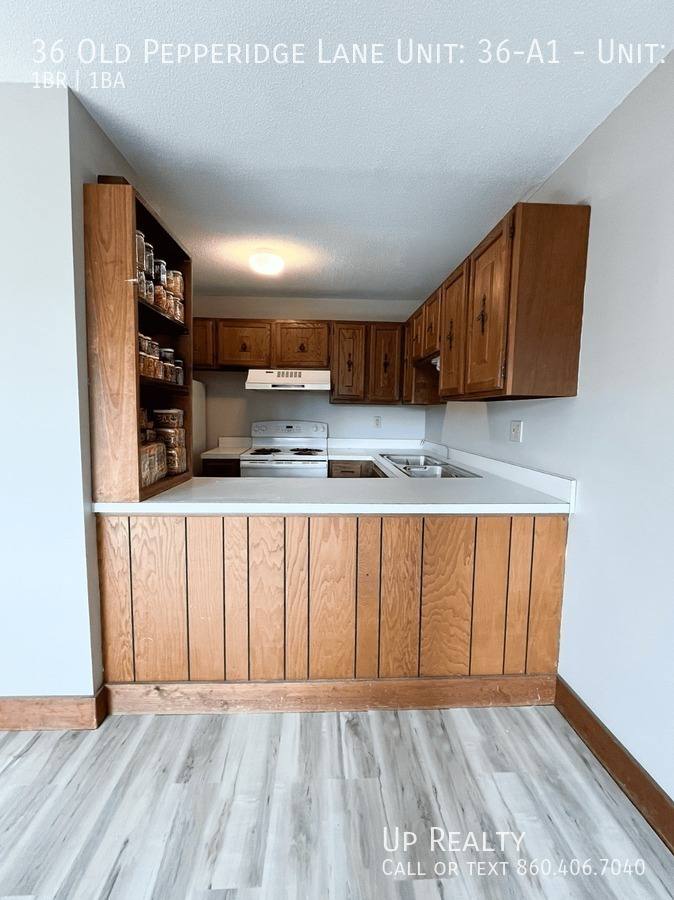 Apartment for rent at 36 Old Pepperidge Lane, Wethersfield, CT 06109