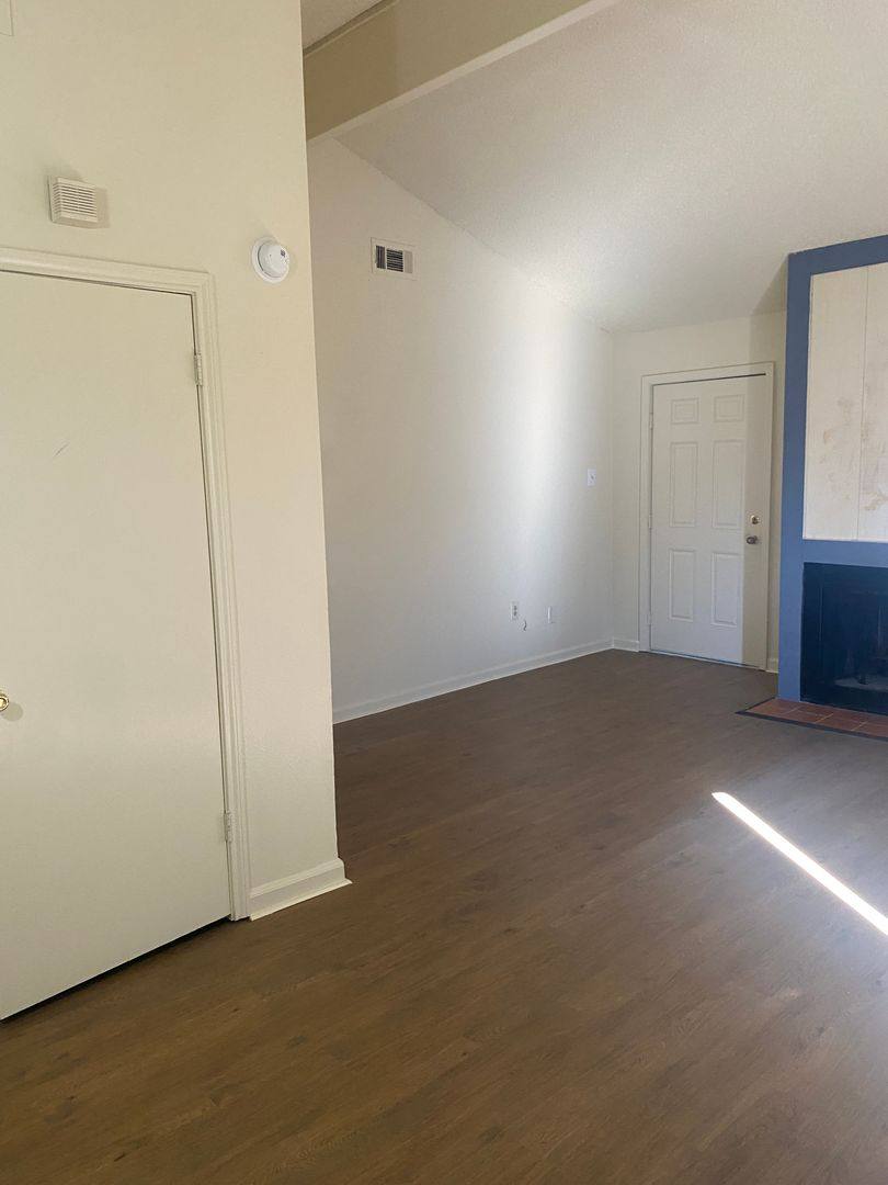 Apartment for rent at 1346 Jade Ave, Baton Rouge, LA 70810