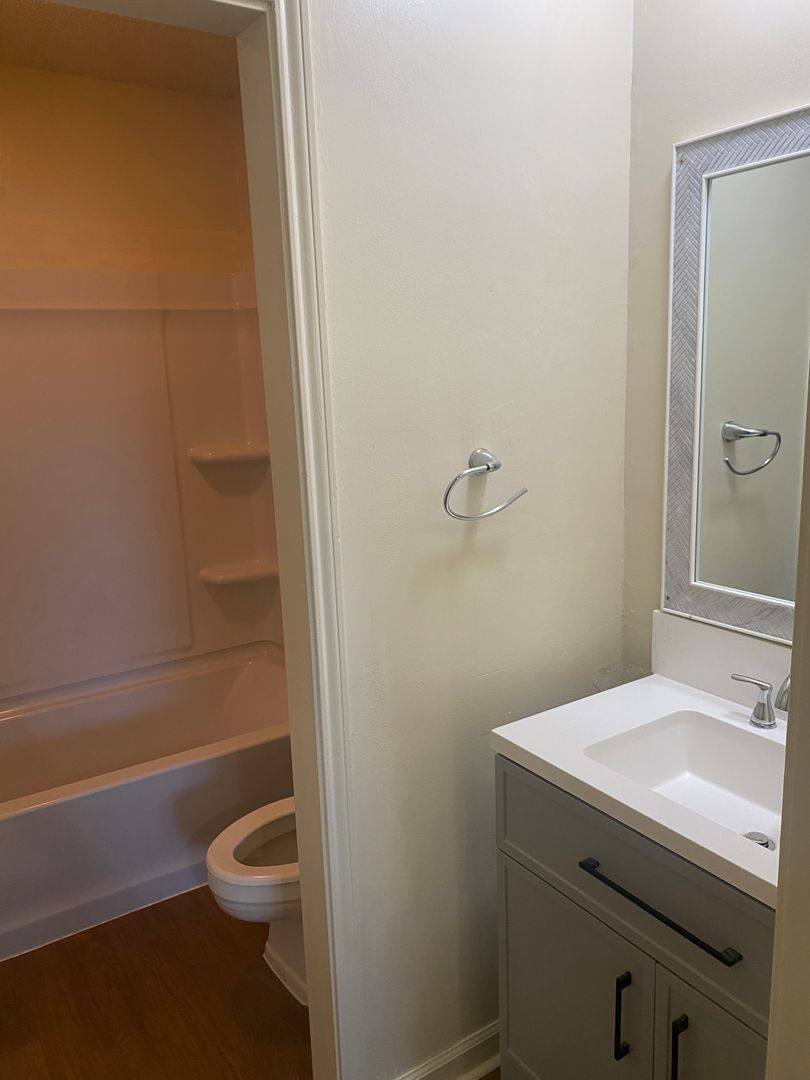 Apartment for rent at 1346 Jade Ave, Baton Rouge, LA 70810