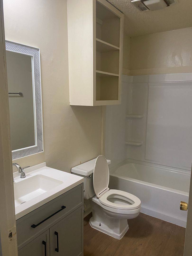 Apartment for rent at 1346 Jade Ave, Baton Rouge, LA 70810