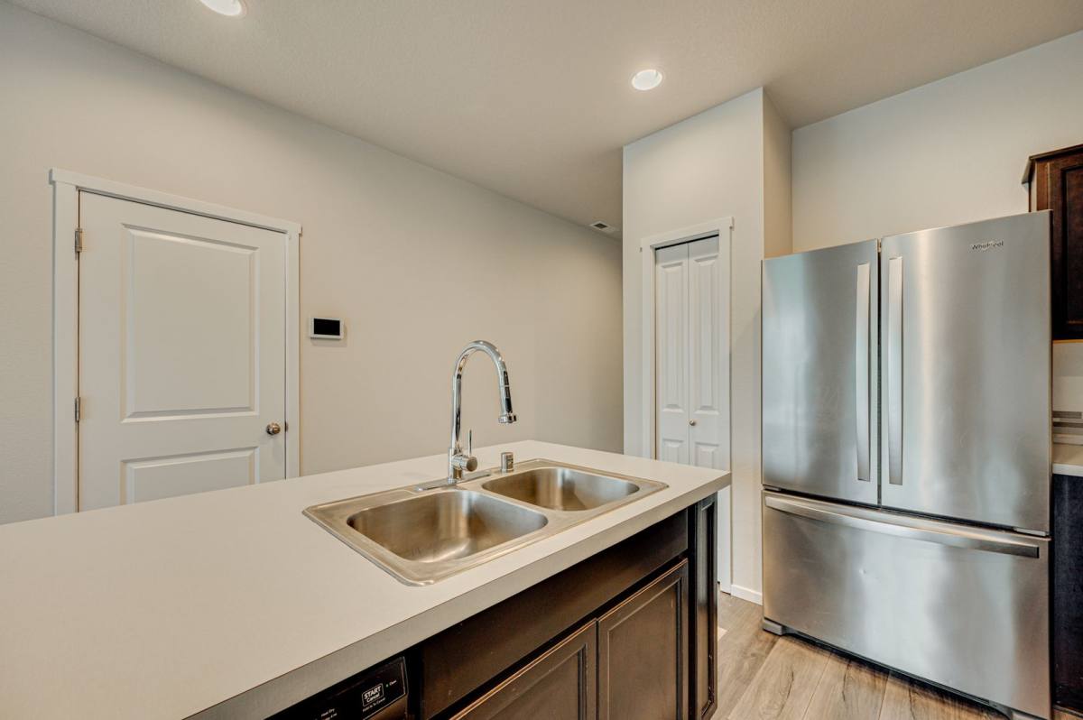 House for rent at 1916 S Robin Way, Ridgefield, WA 98642