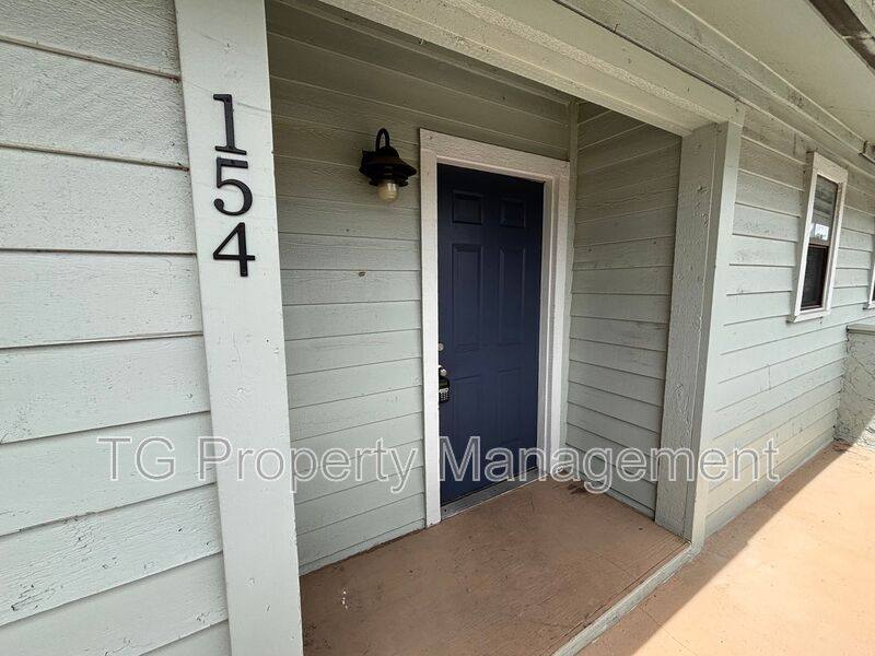 House for rent at 154 Governor St, Green Cove Springs, FL 32043